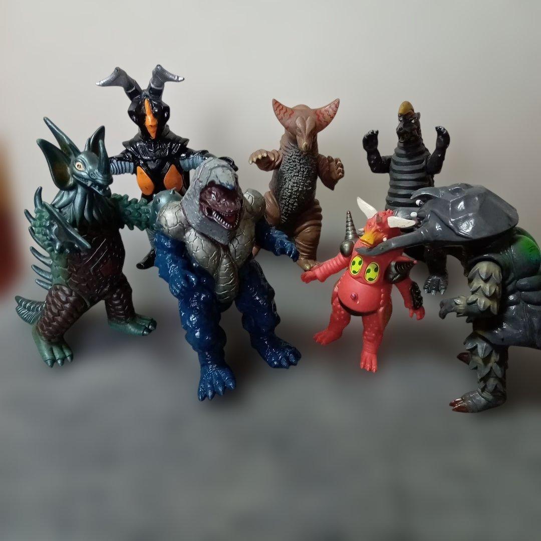 恐竜のおもちゃセット（7体 ）