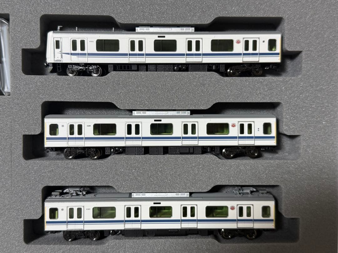 KATO 東急電鉄5050系4000番台<新幹線ラッピングトレイン>