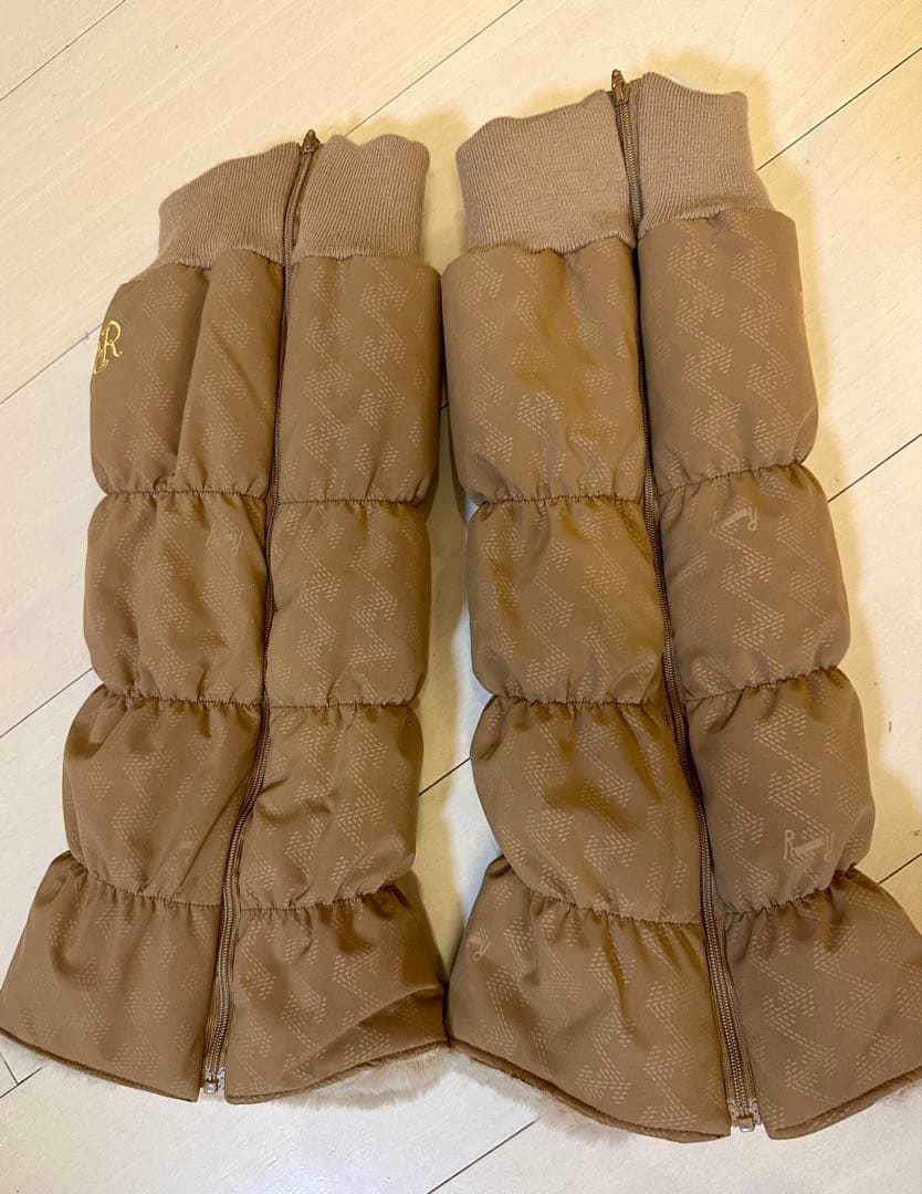 新品タグ付き⭐︎レザレクション Resurrectionレッグウォーマー キャメル