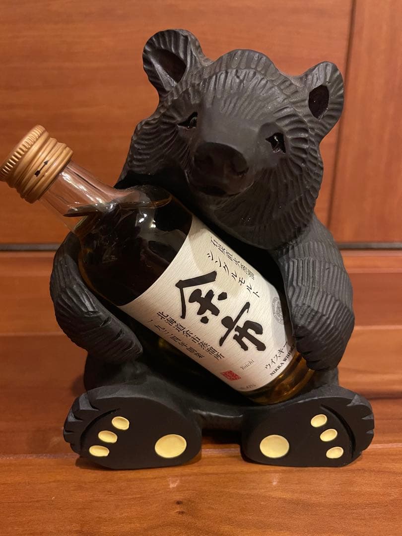 ニッカウイスキー 余市蒸溜所限定! 抱き熊 - メルカリ