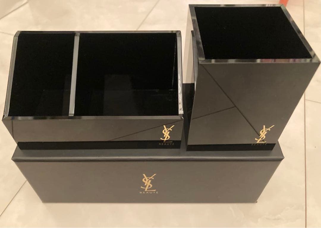 非売品 未使用 YSL イヴサンローラン　ストレージボックス　ブラシスタンド