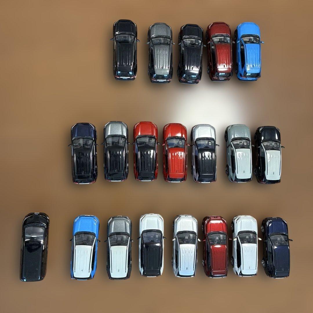 ヨ*ー様 値下げしました。トヨタ　RAV4 カラーサンプル19台+おまけ