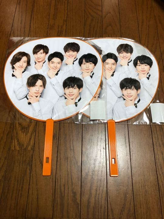 長尾謙杜　なにわ男子　団扇