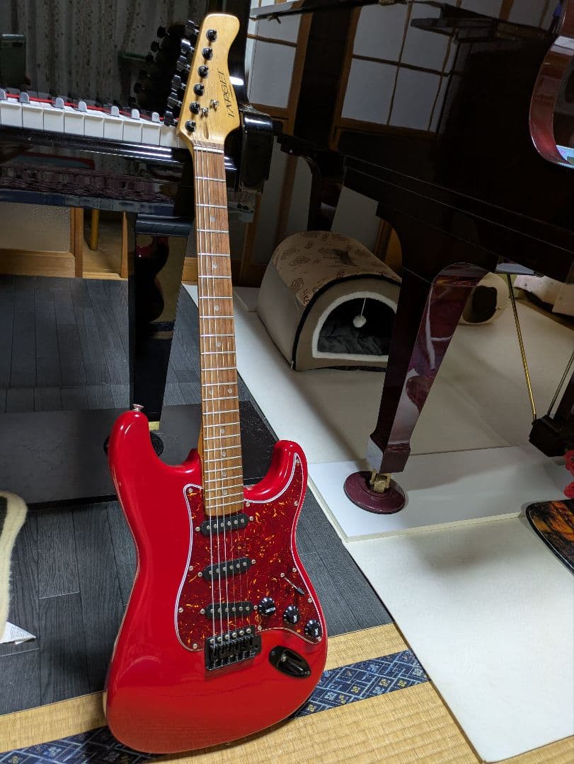 TARGET by FERNANDES エレキギター レッド