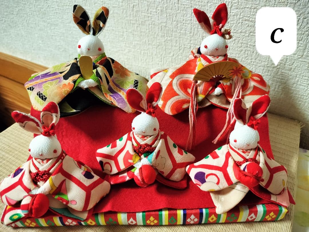 ひとぼぼページ！うさぎのお雛様三人官女！？付きで！ちりめん細工