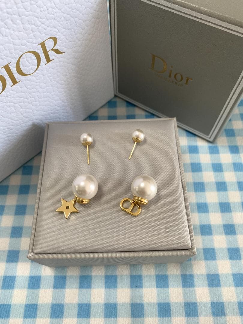 Dior Tribales ピアス パール スター 断捨離中! Dior パールと星型