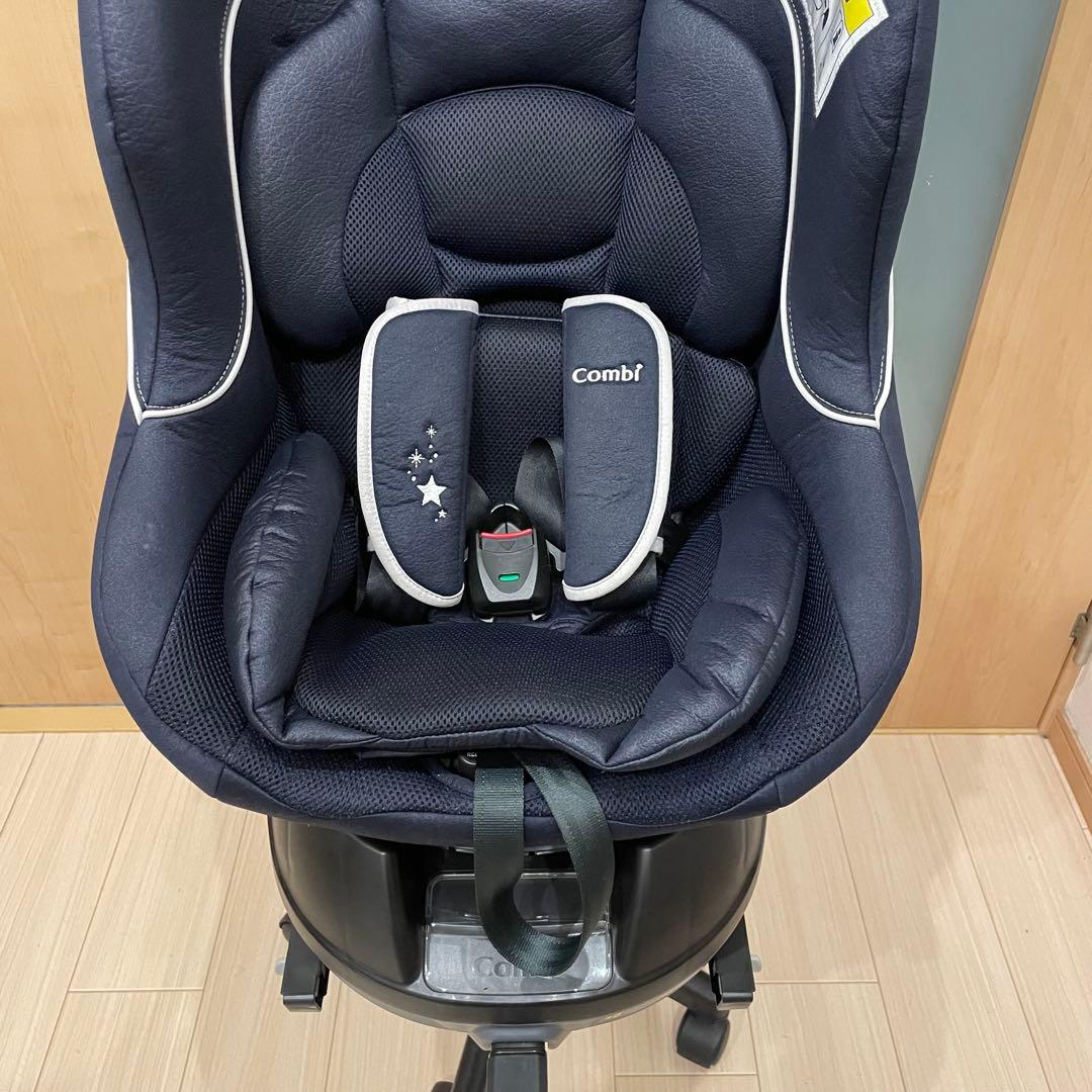 【美品】Combi クルムーヴ シンプライト ISOFIX トイザらス限定