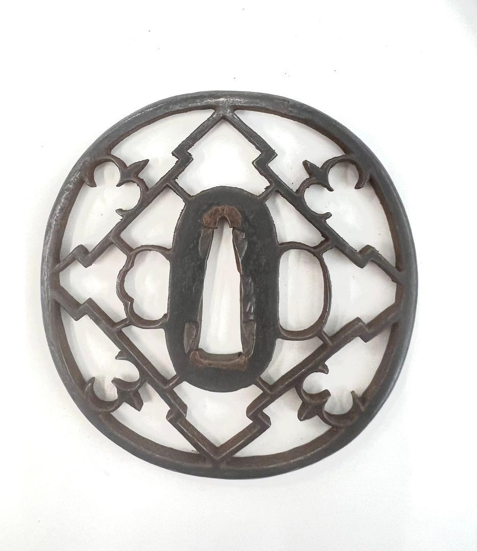 江戸期本歌　鉄透かし鍔 上質桑縁桐鍔箱付き　時代鍔布団入り　値下げ！