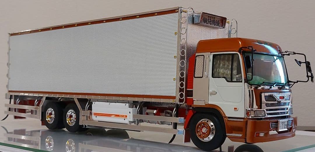 デコトラ アオシマ 1/32 日野 プロフィア テラヴィ 冷凍車 完成品