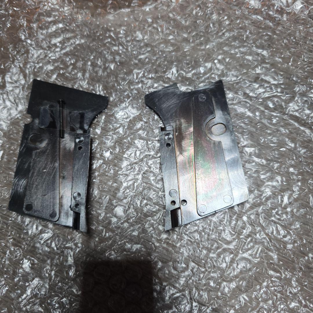 フリーダムアートトイガングリップ スコーピオンモチーフ ダーク