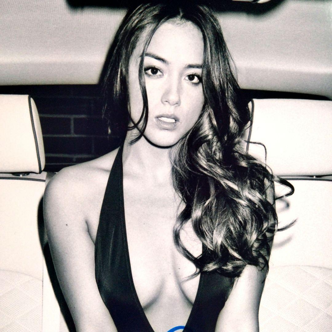 直筆サイン入り写真 クロエ・ベネット エージェント・オブ・シールド