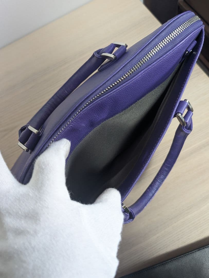 美品　限定色　Business Leather Factory　ブガッティバッグ