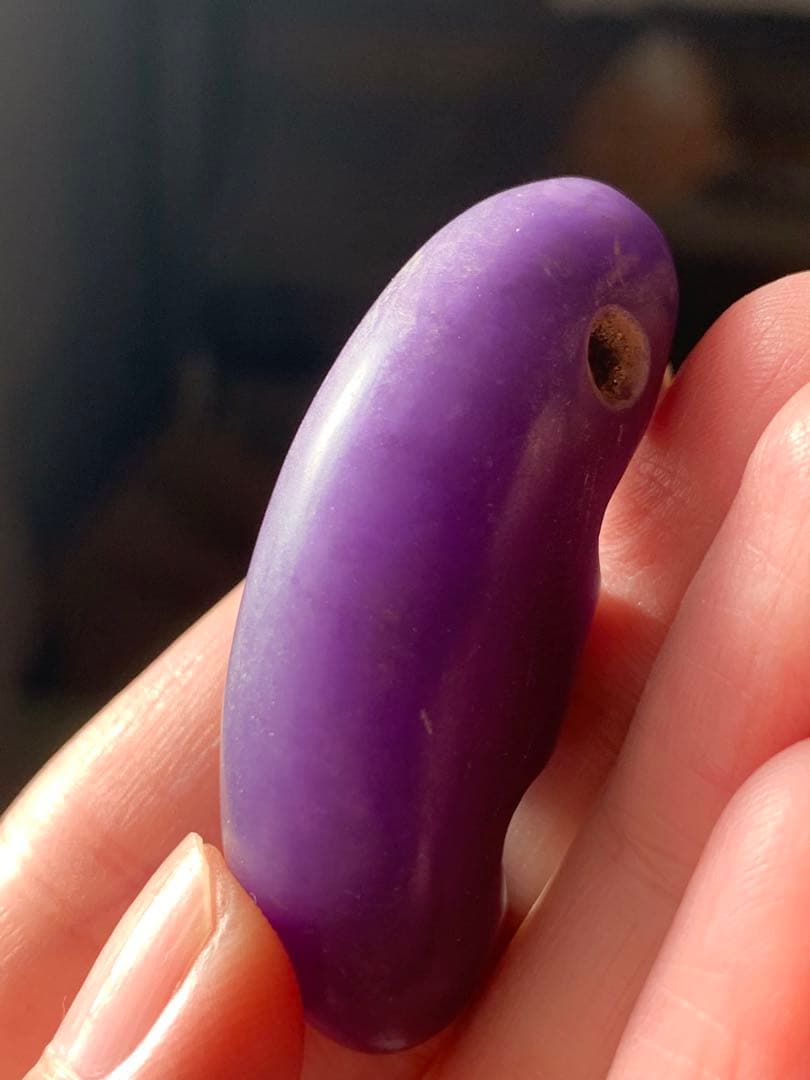 古墳期出土超ろうかん糸魚川紫翡翠勾玉ラベンダー翡翠縄文石器土器根付