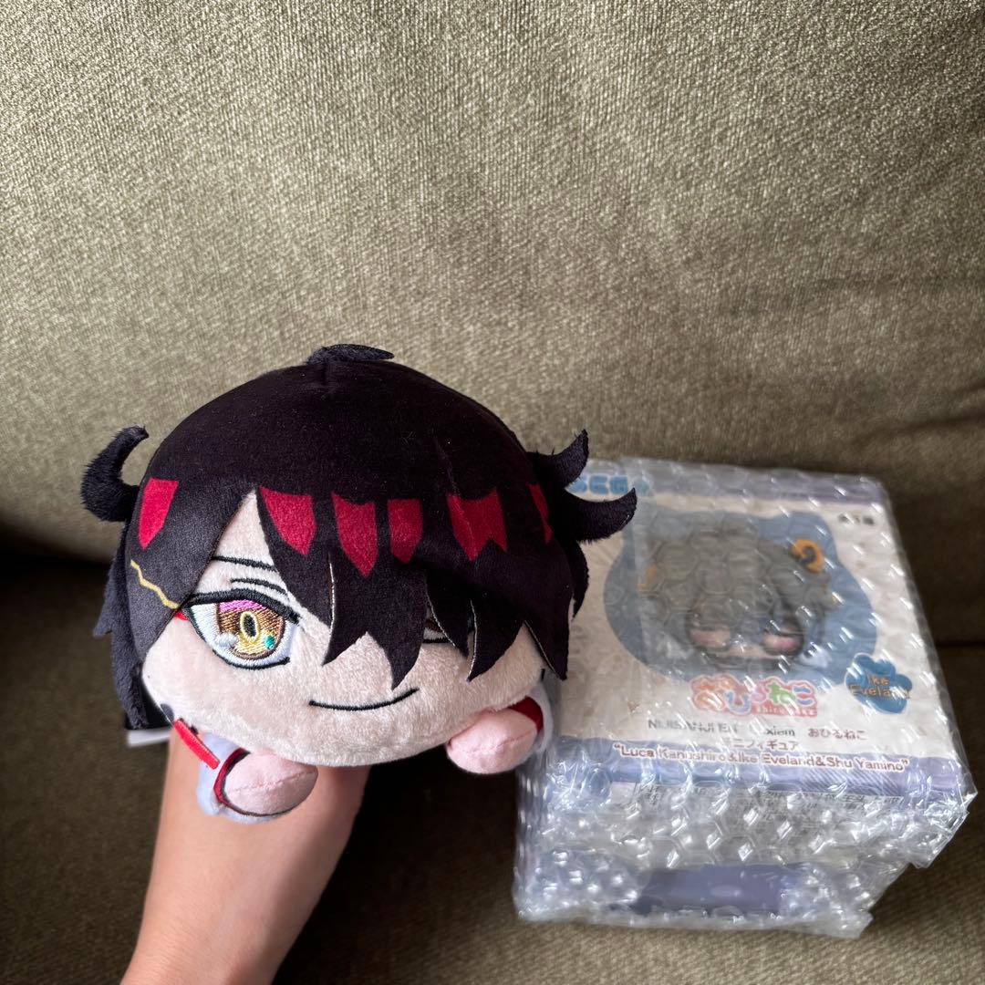 NIJISANJI EN Luxiem 寝そべりミニぬいぐるみ おひるねこ - メルカリ