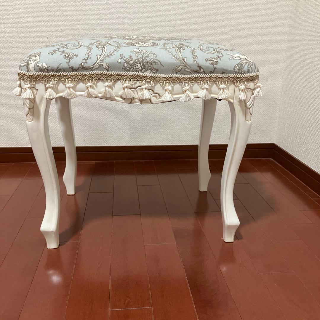 アンティーク調 白 椅子 スツール トワルドジュイ柄座面 ハンドメイド作品