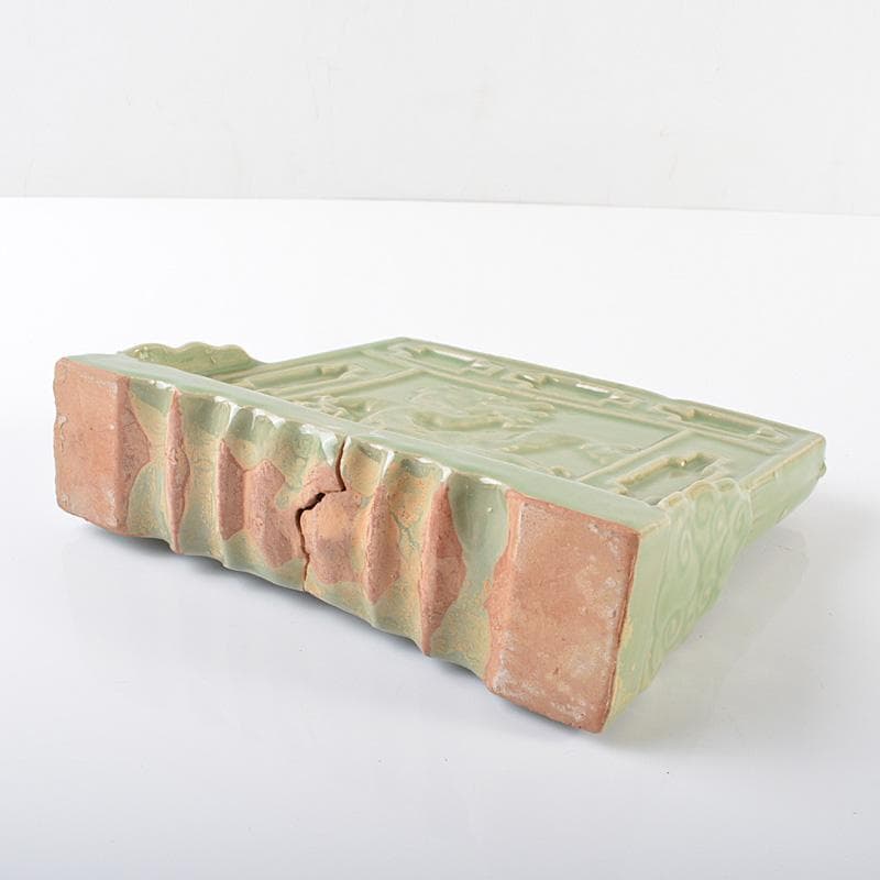 中国　龍泉窯　青磁　雲龍文　硯屏　M　R6299