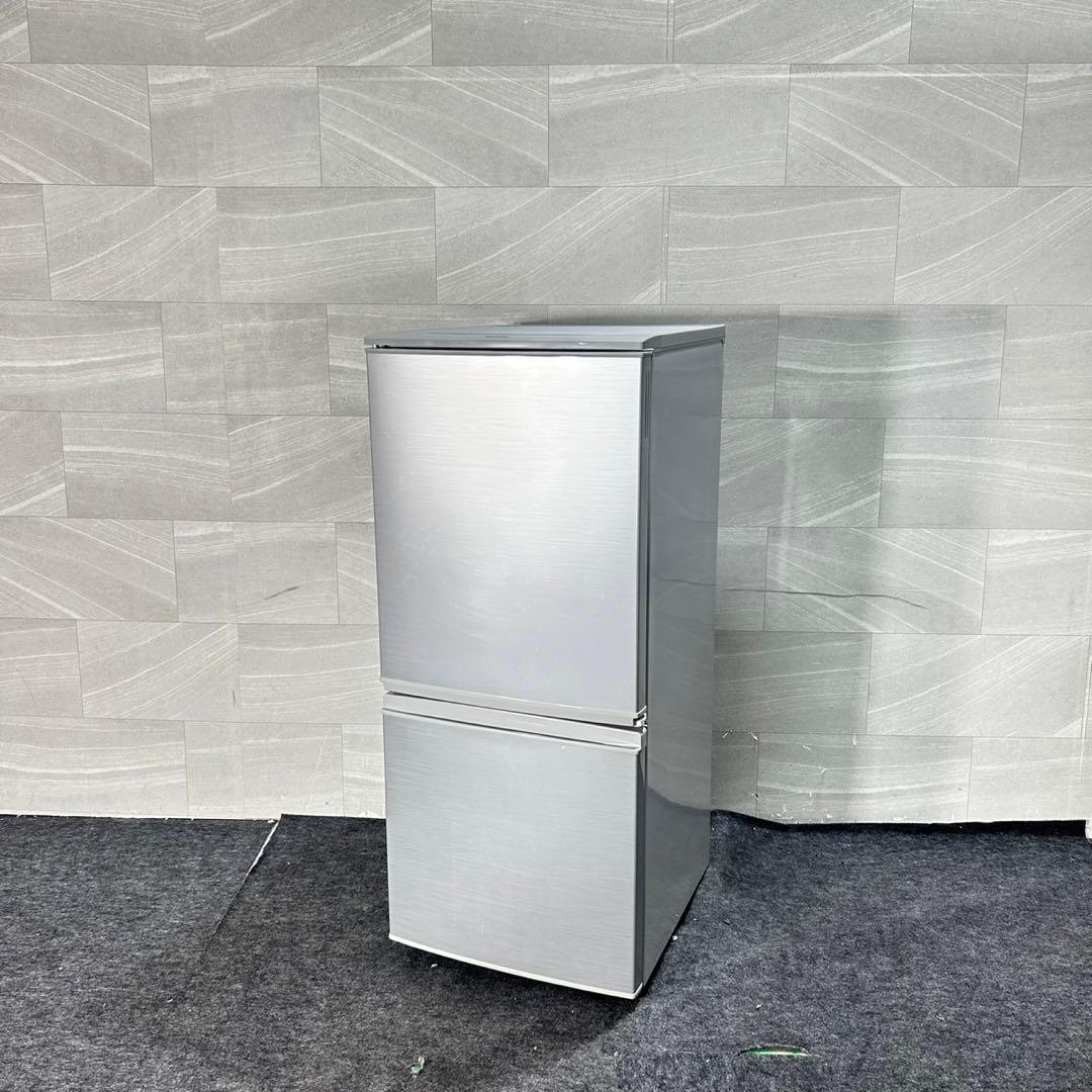 SHARP シャープ 冷蔵庫 SJ-D14B 137L どっちもドア d4819