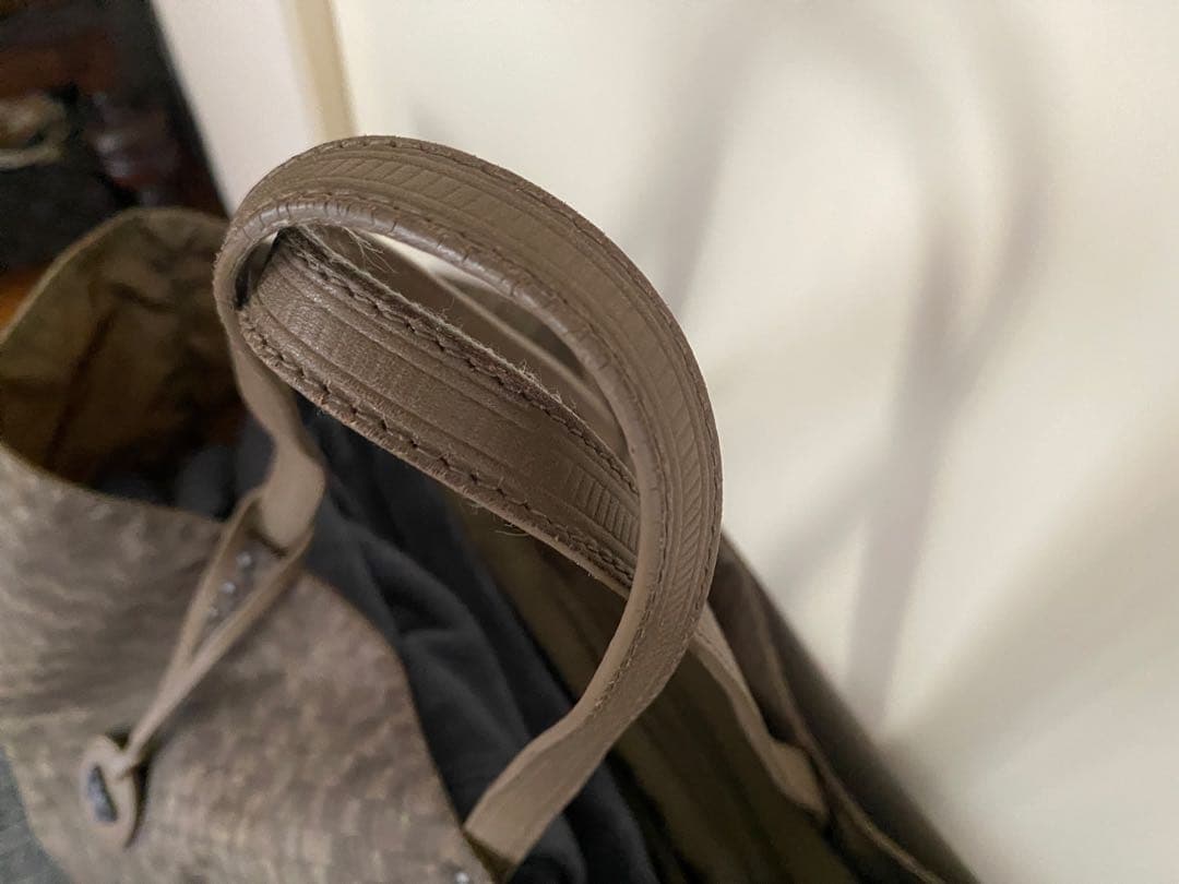 BOTTEGA VENETA ボッテガヴェネタ　イントレッチオリュージョン