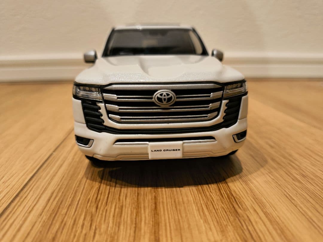 【希少‼ ランドクルーザー300 ミニカー 2台セット まとめ売り】