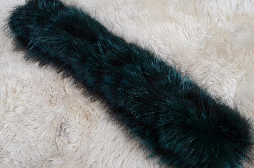 ボリュームがあって華やかフォックスを使用した二重巻スヌード深いグリーン毛皮ファー