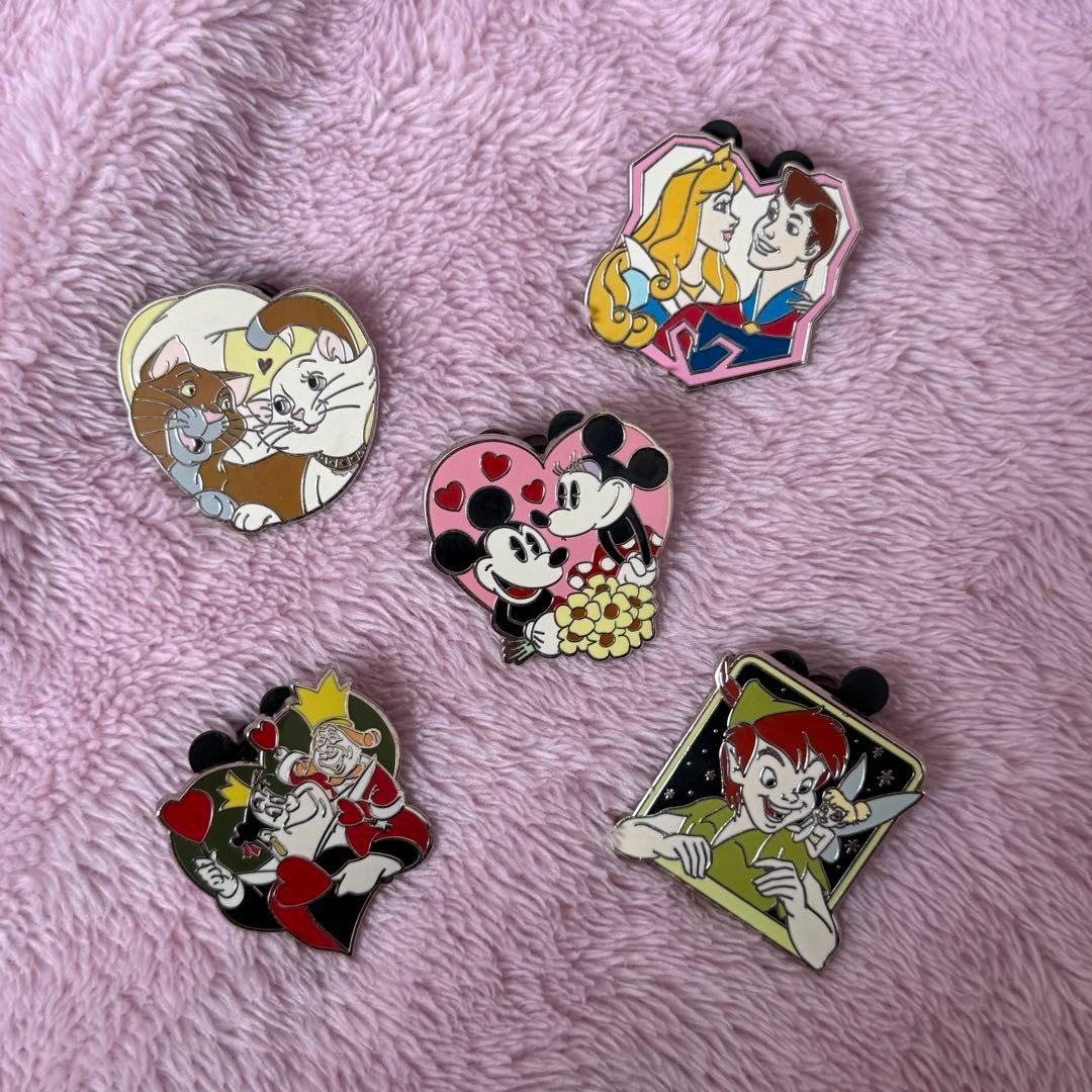 ディズニーピンバッジ5個セット - メルカリ