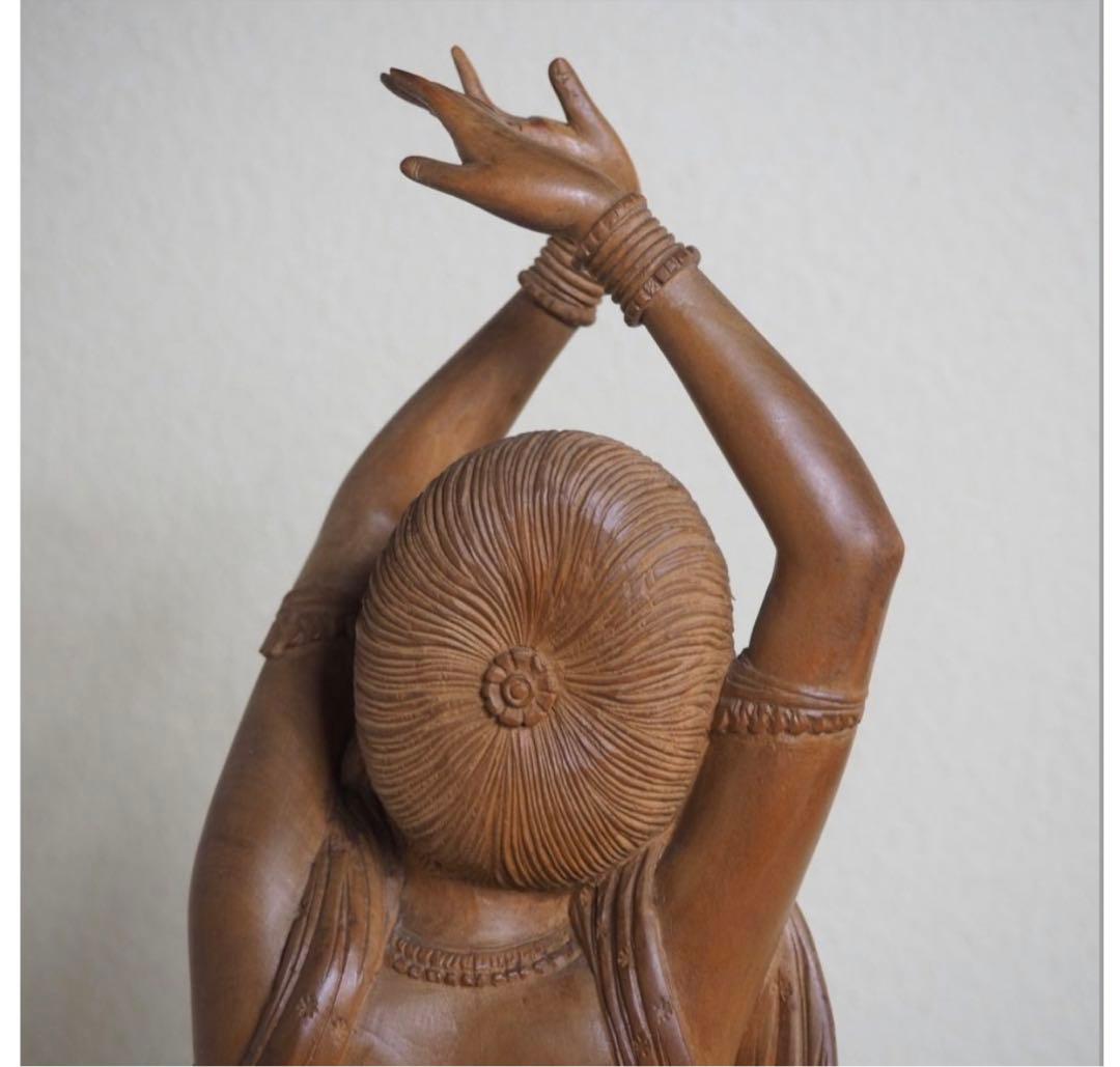 送料無料 時代物 老山白檀香木インド白檀細密彫刻女神像高さ