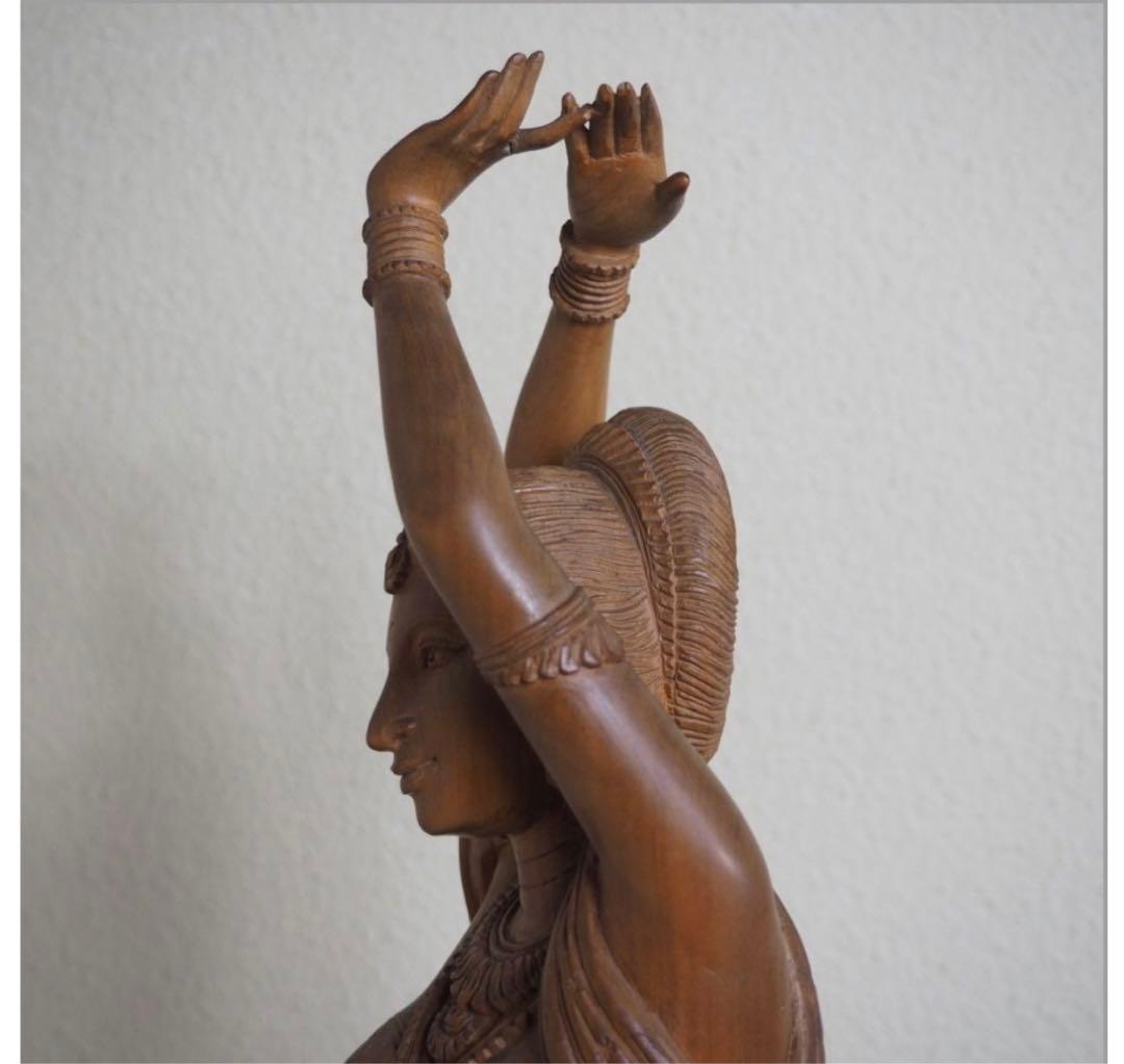 送料無料 時代物 老山白檀香木インド白檀細密彫刻女神像高さ