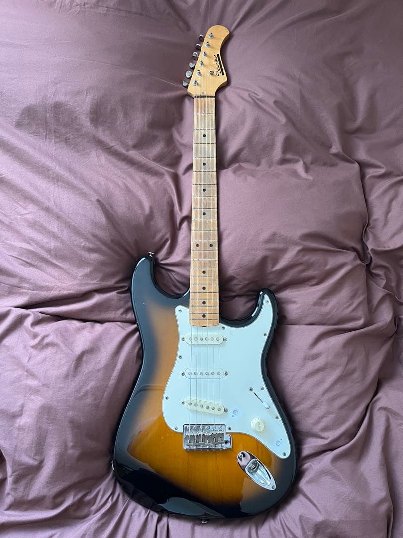 【調整済】バッカス　ストラト　Bacchus エレキギター　エリクサー　新品弦 調整済】バッカス ストラト Bacchus エレキギター エリクサー 新品弦