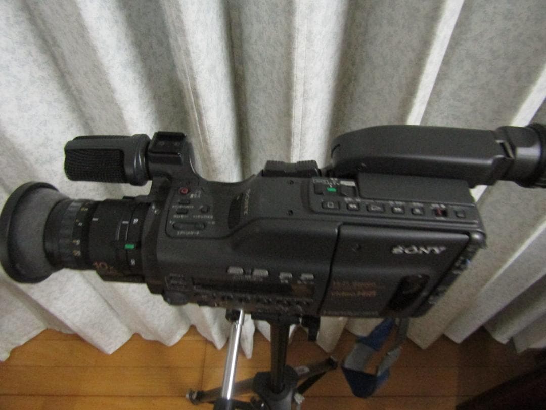 SONY ハンディカム （メ325）