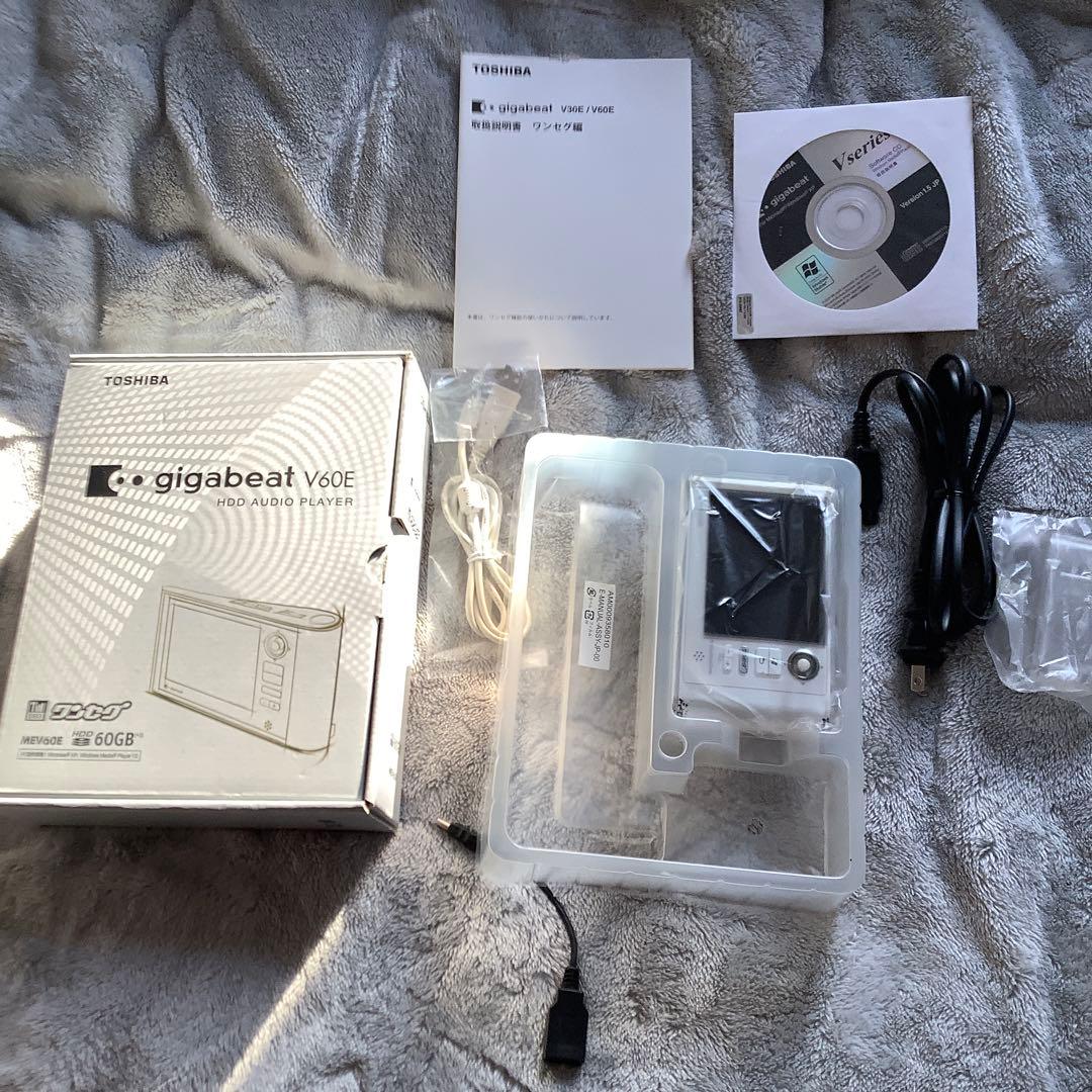 TOSHIBA gigabeat V60E 600GB ポータブルメディア TOSHIBA gigabeat V60E 600GB ポータブルメディア