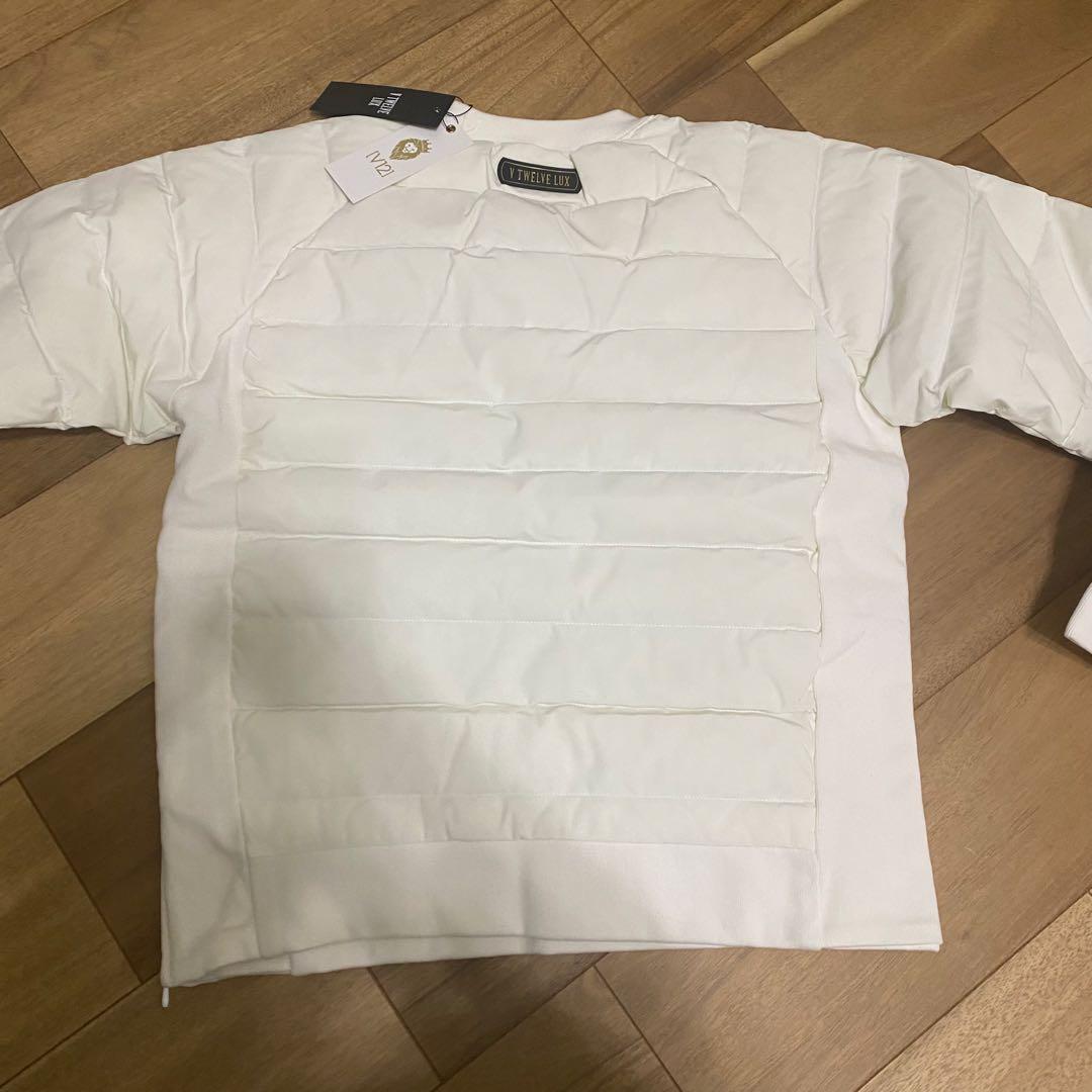 新品タグ付き　V12 レディース　ゴルフウエア　防寒スニード