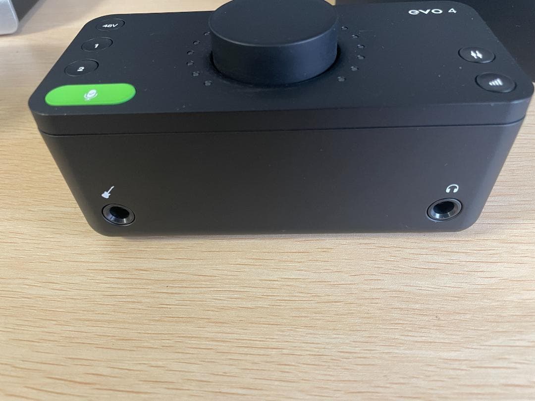 evo4 オーディオインターフェイス高音質・簡単操作 / 配信・実況・歌っ