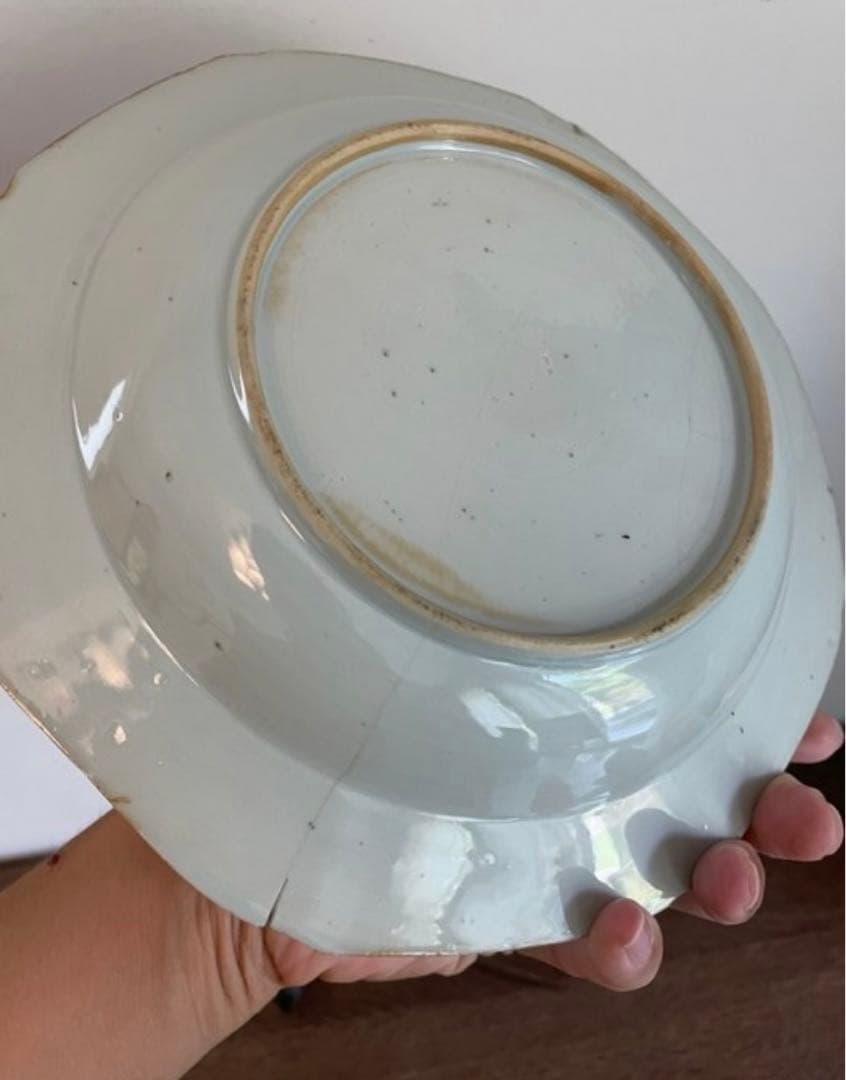 中国古美術品清の乾隆時代青花粉彩人物皿本物保証 22cm