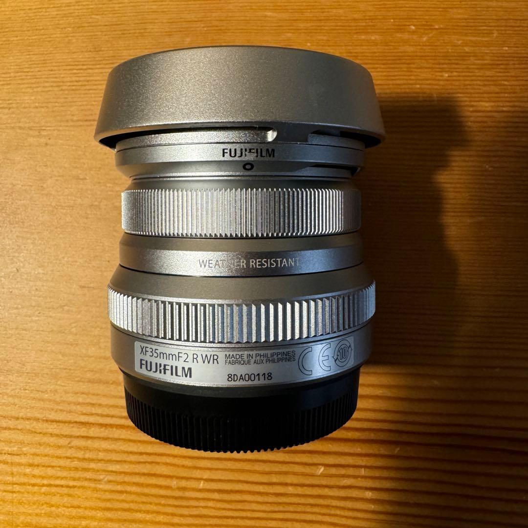 Fujifilm XF 35mm F2 R WR シルバー レンズ
