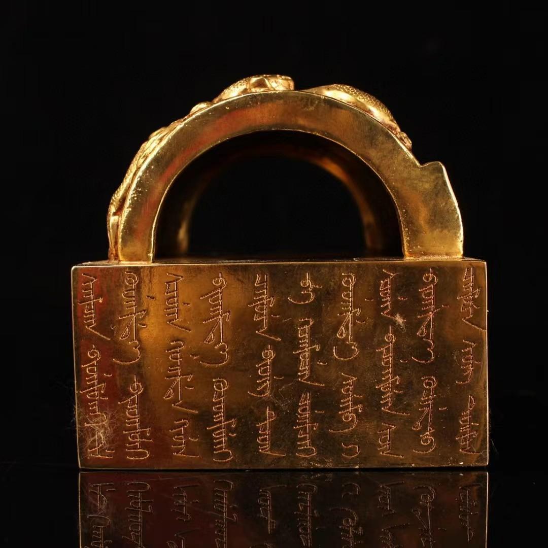 中国古美術・旧蔵鎏金の拱形印鑑玉璽・純銅细密彫・鏨