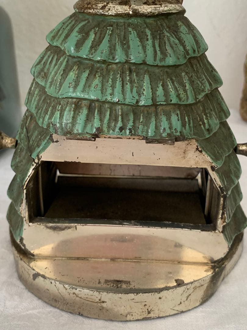 イギリスアンティーク女性金属製置物ブロカント