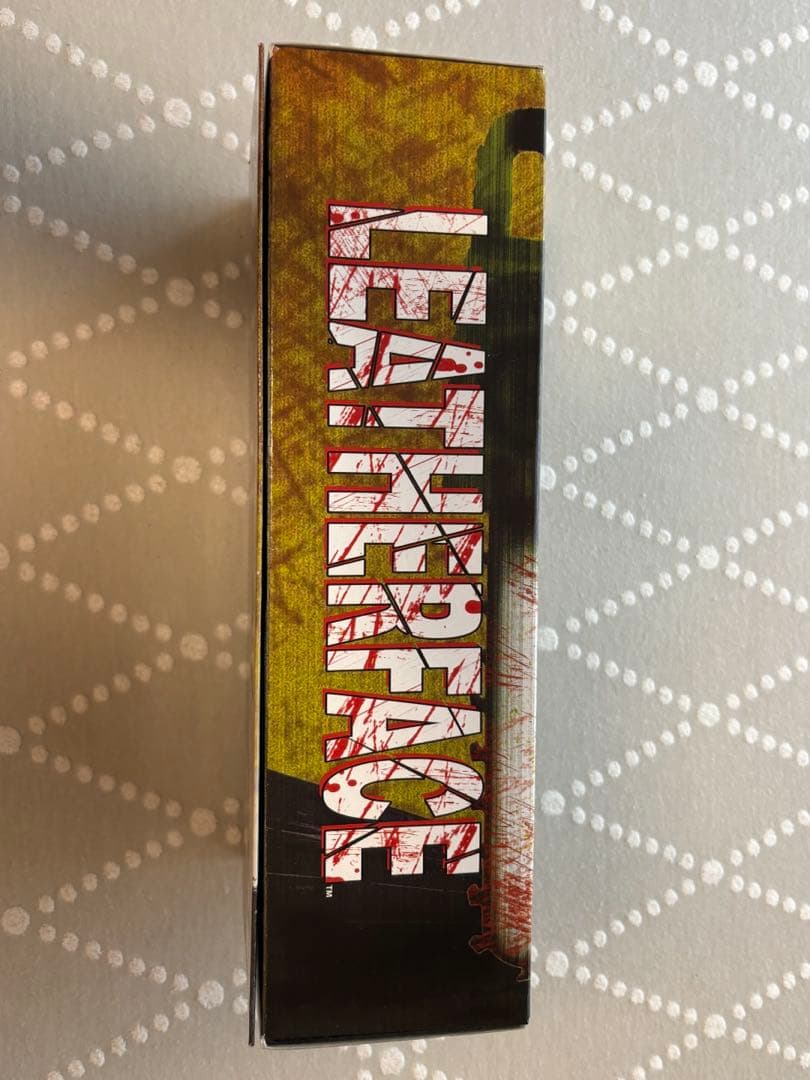 リビングデッドドールズ　悪魔のいけにえ　レザーフェイス