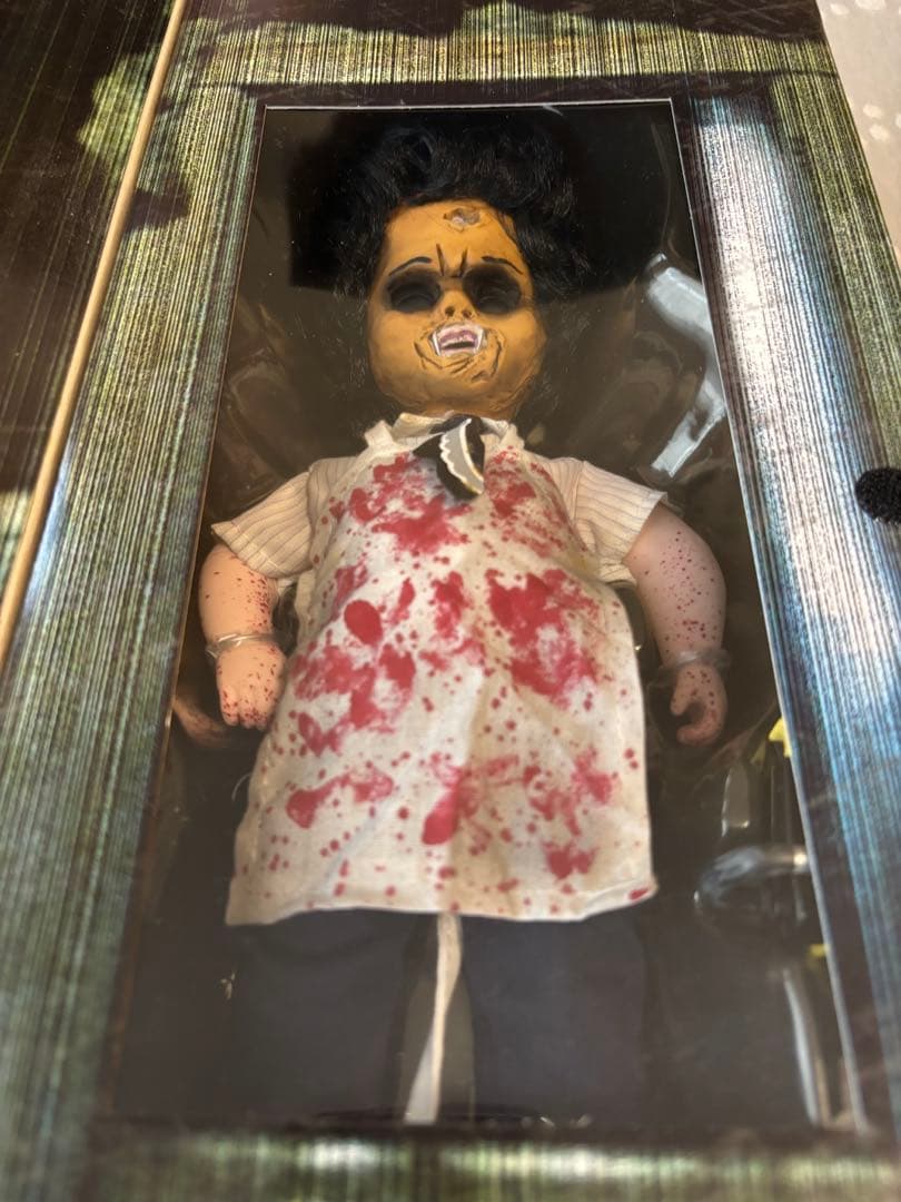 リビングデッドドールズ　悪魔のいけにえ　レザーフェイス