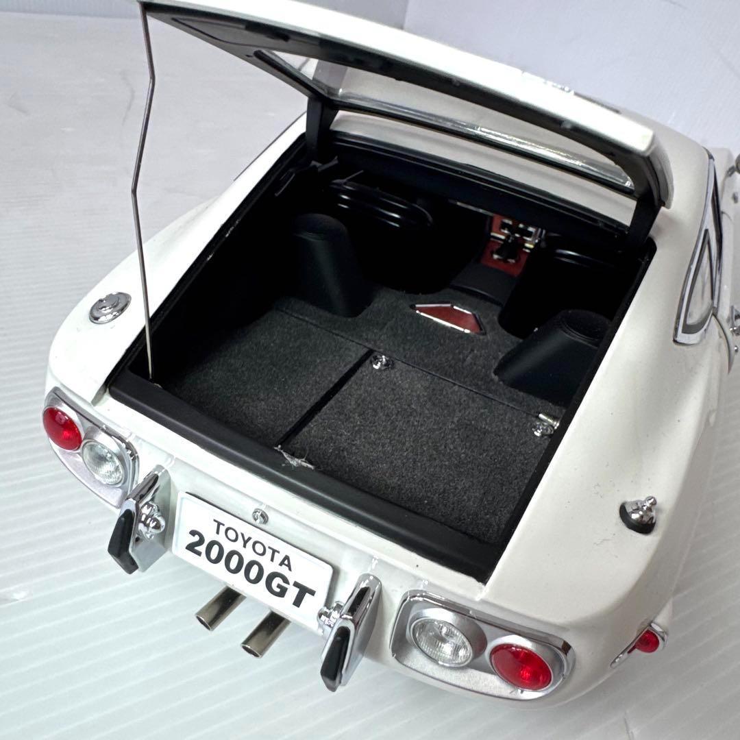 【美品】デアゴスティーニ トヨタ 2000GT 1/10スケール完成版