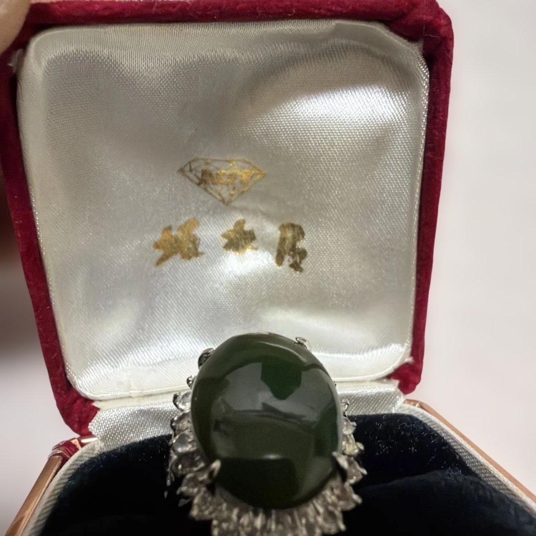 翡翠（軟玉＝ネフライト）リング・希少品リングサイズ：16号整理品