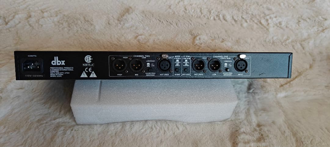 dbx 223XS チャンネルデバイダー クロスオーバー Crossover