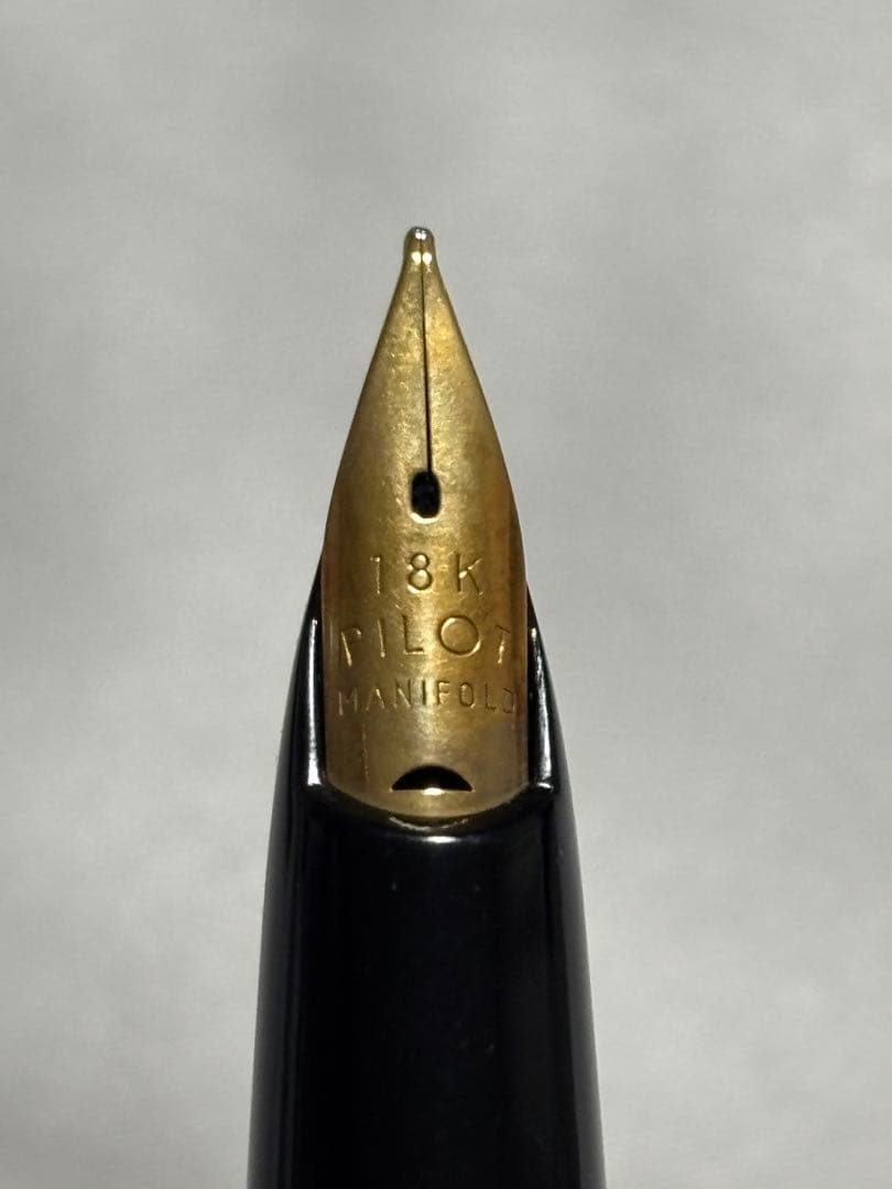 PILOT '70s 新品 Elite 万年筆 18K 3本セット - メルカリ