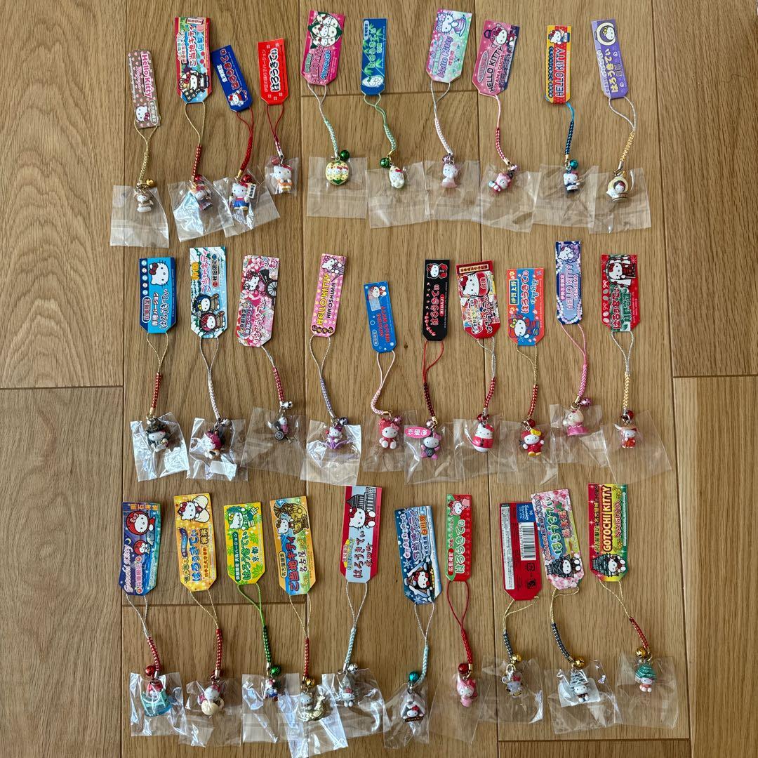 ハローキティ　ご当地キティ　ストラップ　182個おまとめ セット売り　根付け
