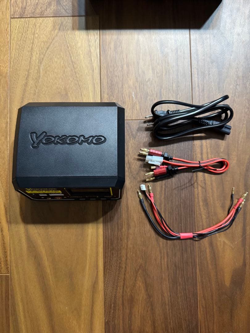 ヨコモ YZ-114PLUS AC/DC 急速充放電器＆HV Li-po 2個