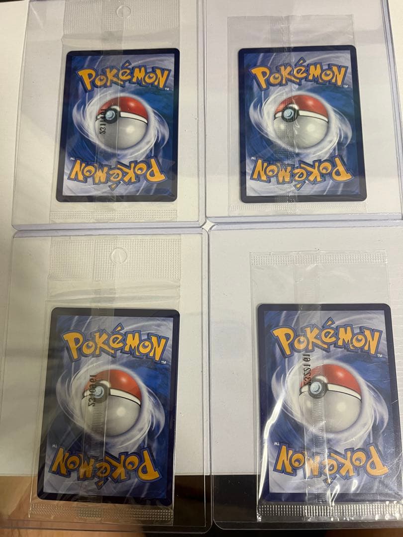 バティックシャツのピカチュウ未開封4枚セットインドネシアピカチュウ