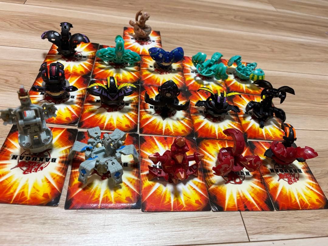 爆丸　16個 カード21枚　まとめ売り