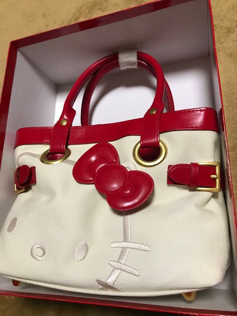 【激レア‼️】ハローキティ 30周年アニバーサリーバック　新品 未使用品