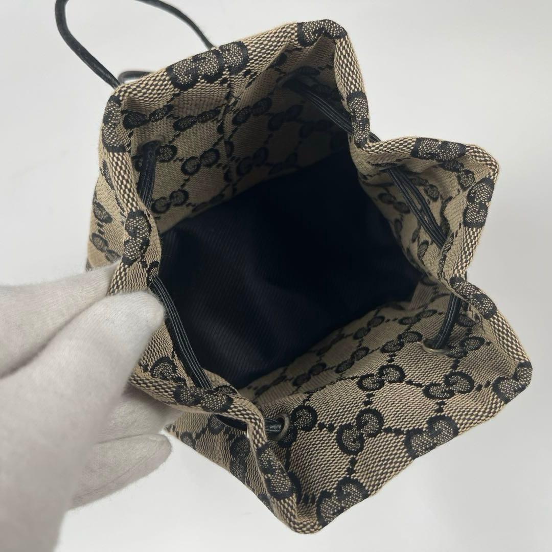 【極美品】GUCCI GGキャンバス プレート バニティポーチ 巾着 ミニバッグ