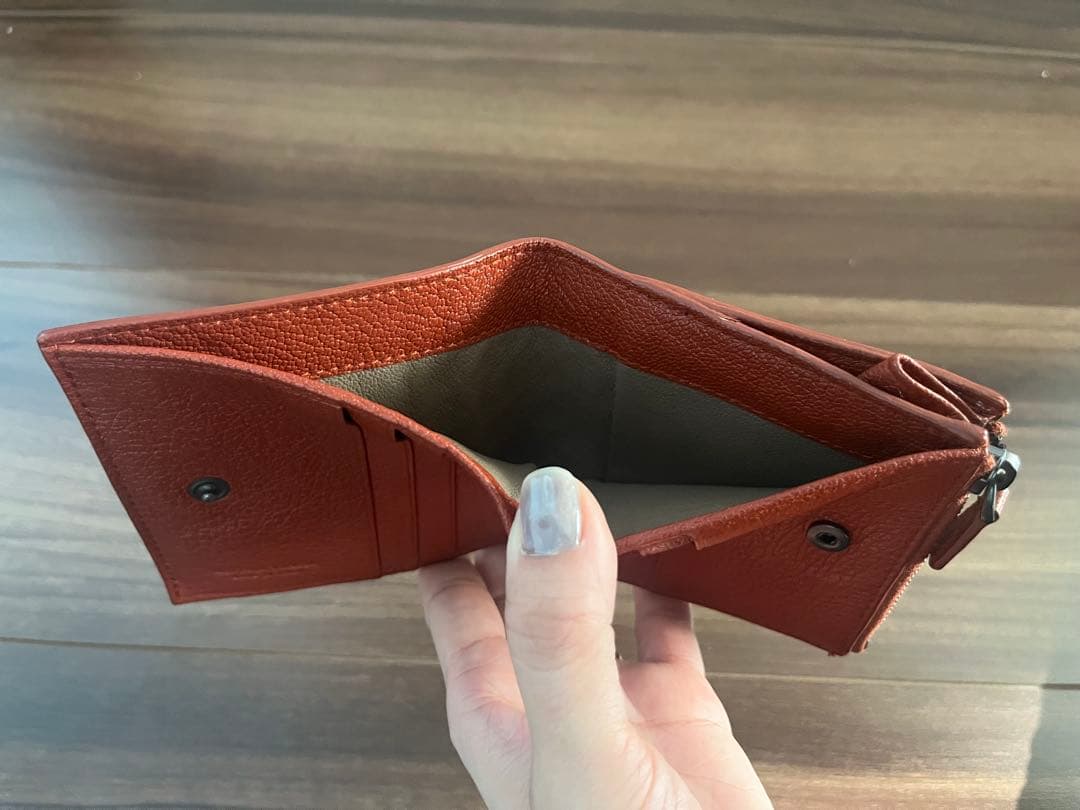 ボッテガ　アイボリー レザー 二つ折り財布