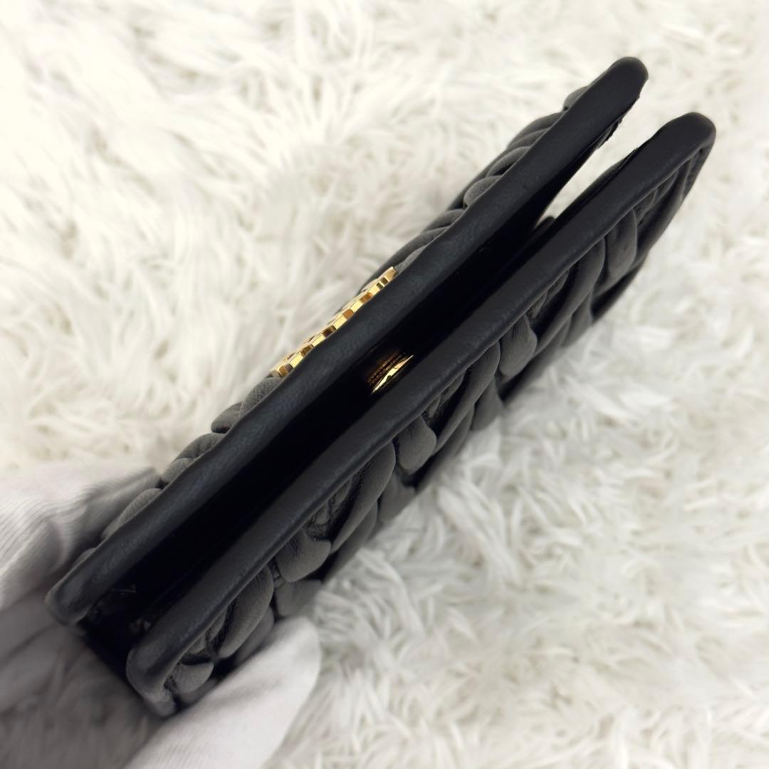 新品級⭐️RFID内蔵 MIUMIU ミュウミュウ マテラッセ 財布 現行 - メルカリ